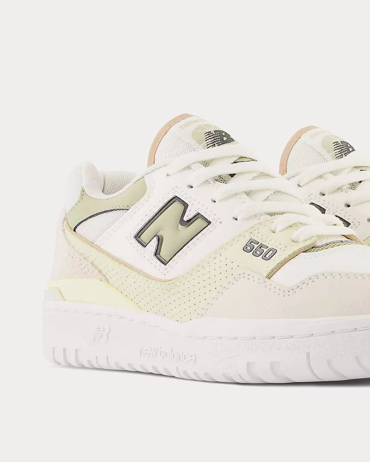 550 Sea Salt / Fatigue Green / Turtledove Low Top Sneakers