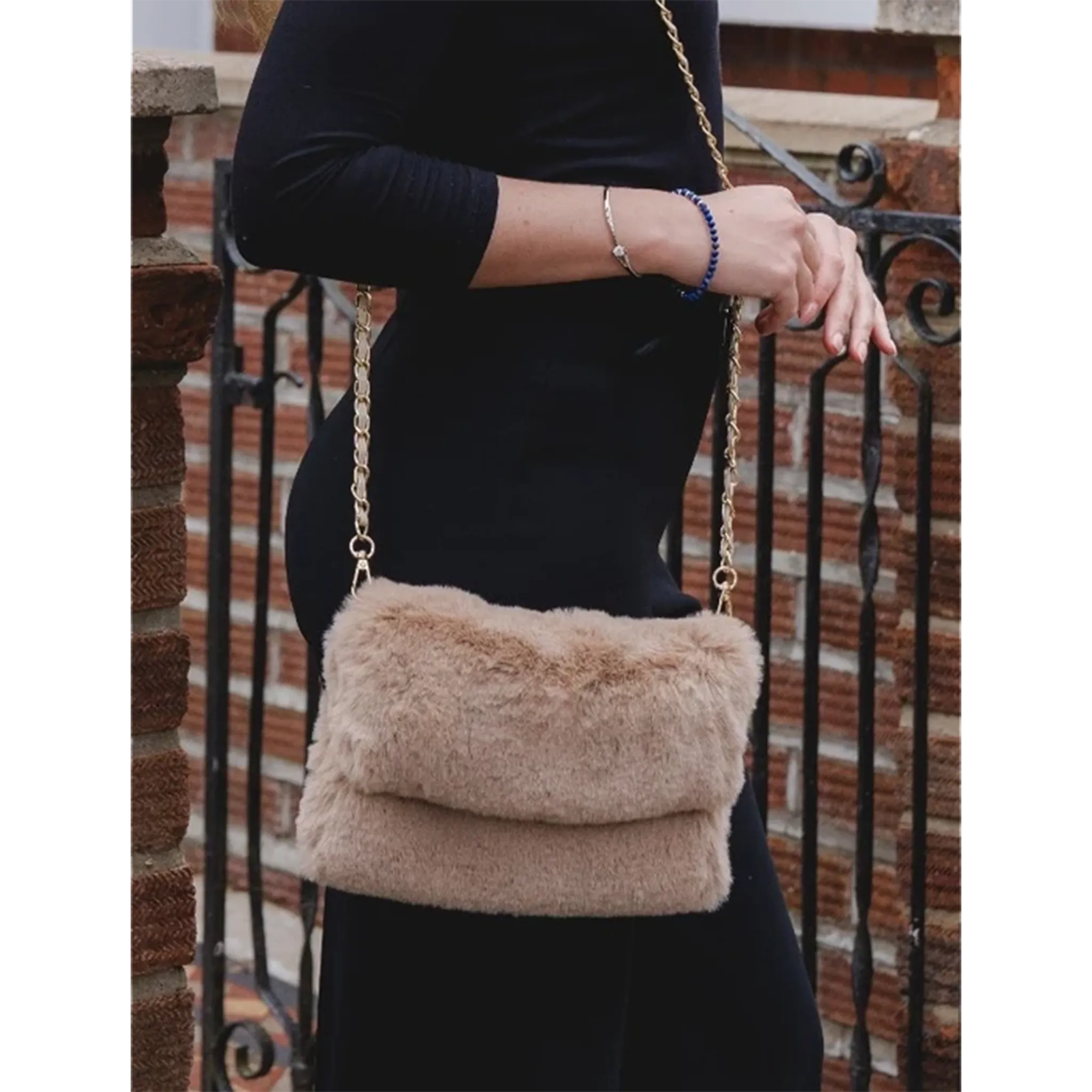 Faux Fur Shoulder Bag | Cappuccino