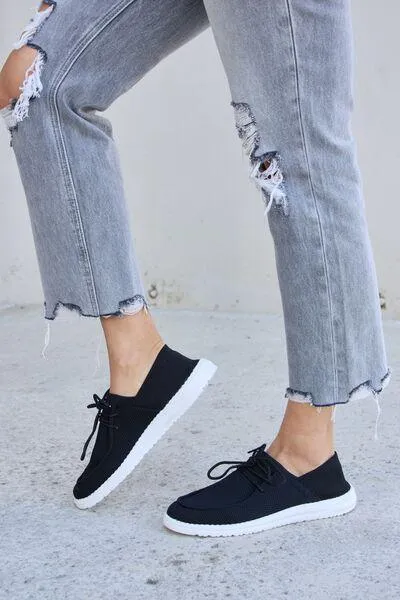 Forever Link Luxe Lace Up Black Women Sneakers
