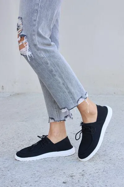 Forever Link Luxe Lace Up Black Women Sneakers