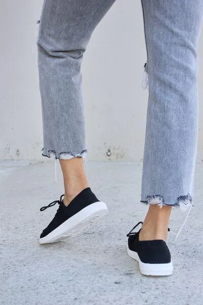 Forever Link Luxe Lace Up Black Women Sneakers