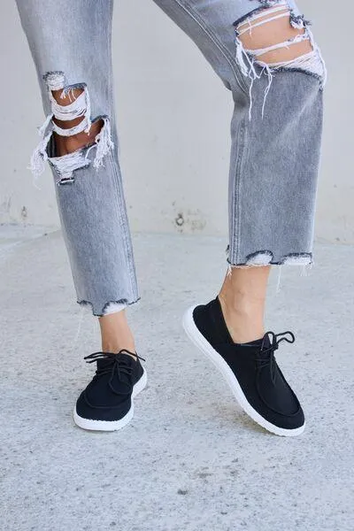 Forever Link Luxe Lace Up Black Women Sneakers