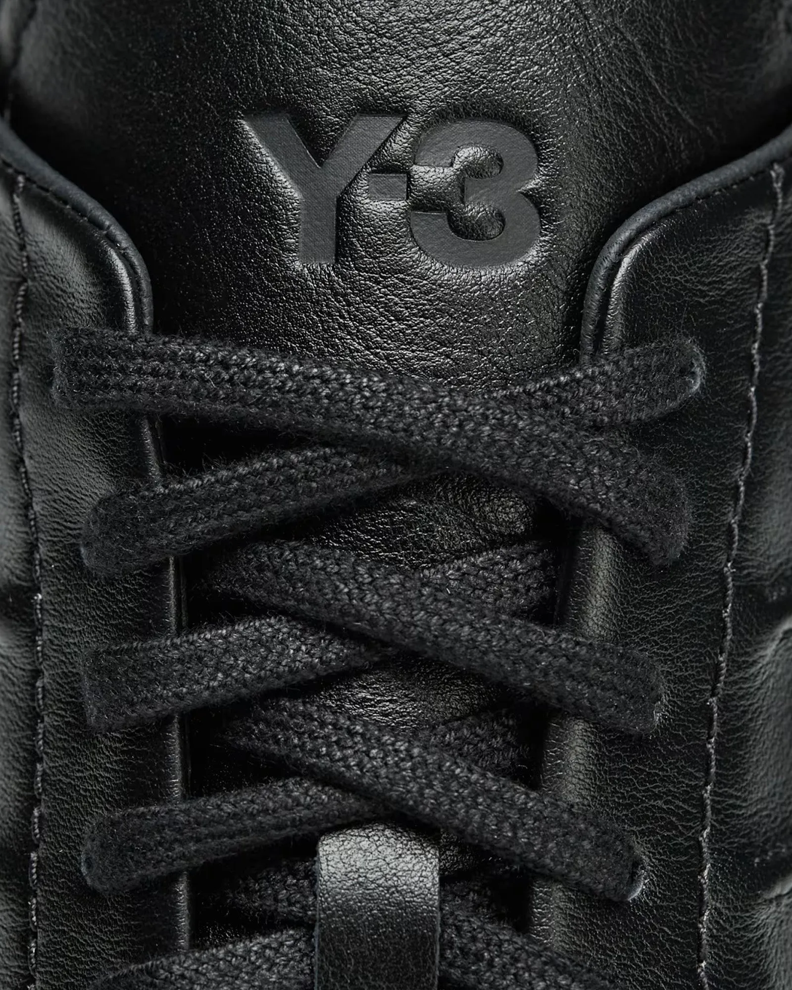 Japan Core Black / Black / Black Low Top Sneakers