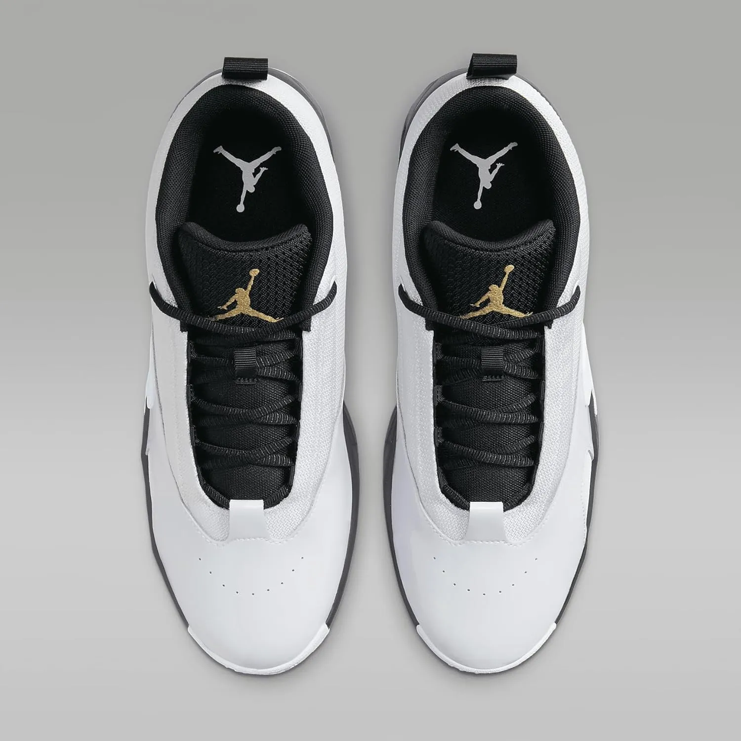 Jordan Max Aura 6 Men's Shoes (FQ8298-101, White/Black/Metallic Gold)