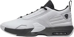 Jordan Max Aura 6 Men's Shoes (FQ8298-101, White/Black/Metallic Gold)