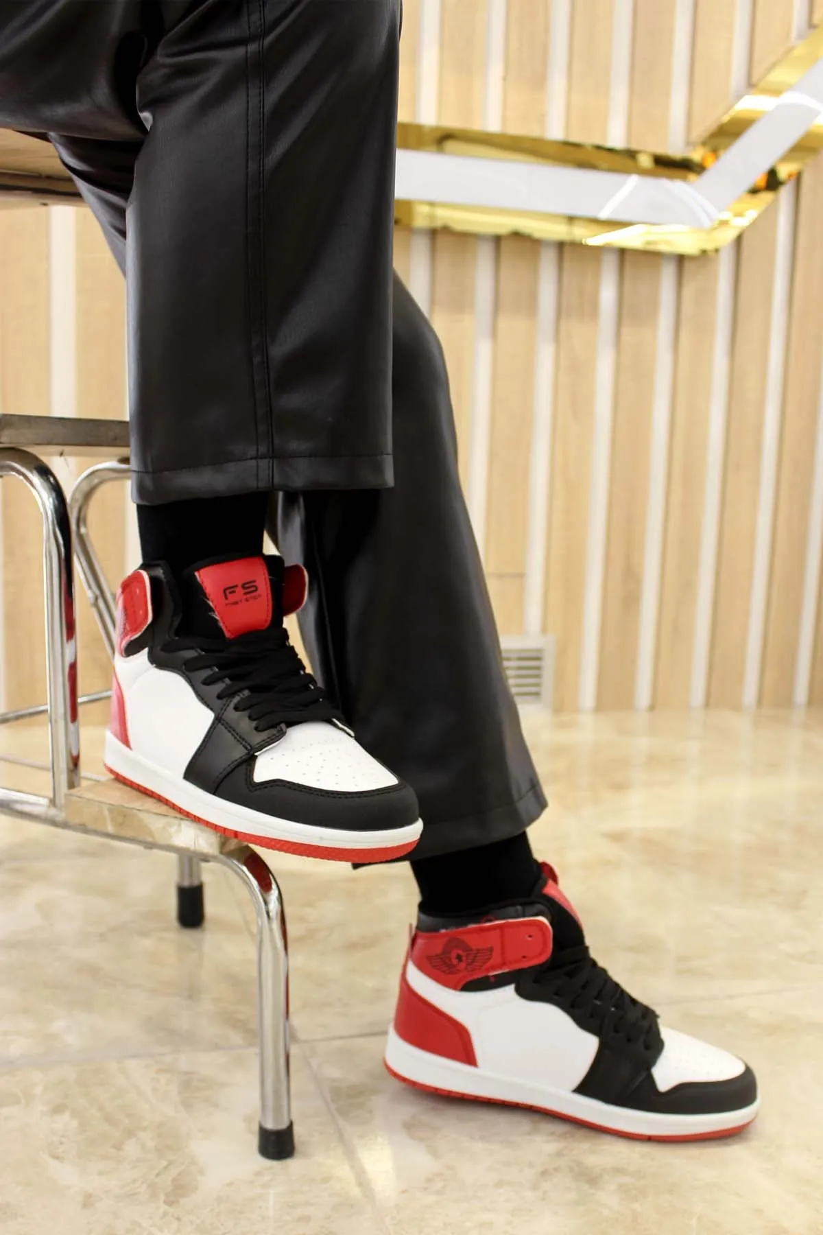 Men's High-Top Sneakers in Black, White, and Red Colorway - Wessi