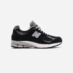 New Balance 2002R GORE-TEX 'Black Grey'