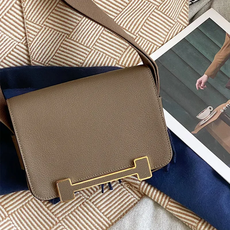 SEALBEER Autumn and winter new popular clogs bag leather women's bag wide shoulder strap single shoulder messenger bag bag versatile stewardess bag small square bag
