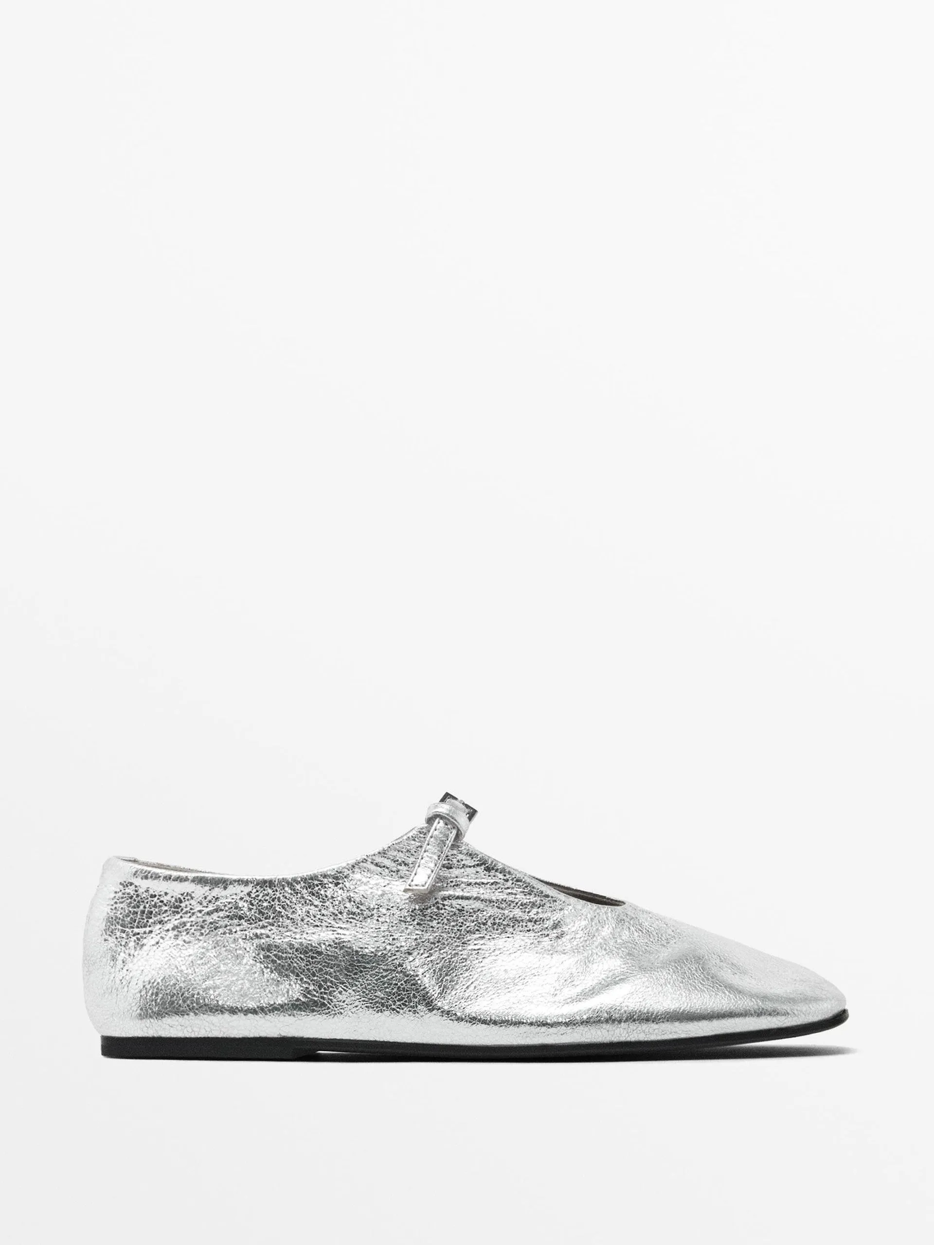 Soft ballet flats with buckle