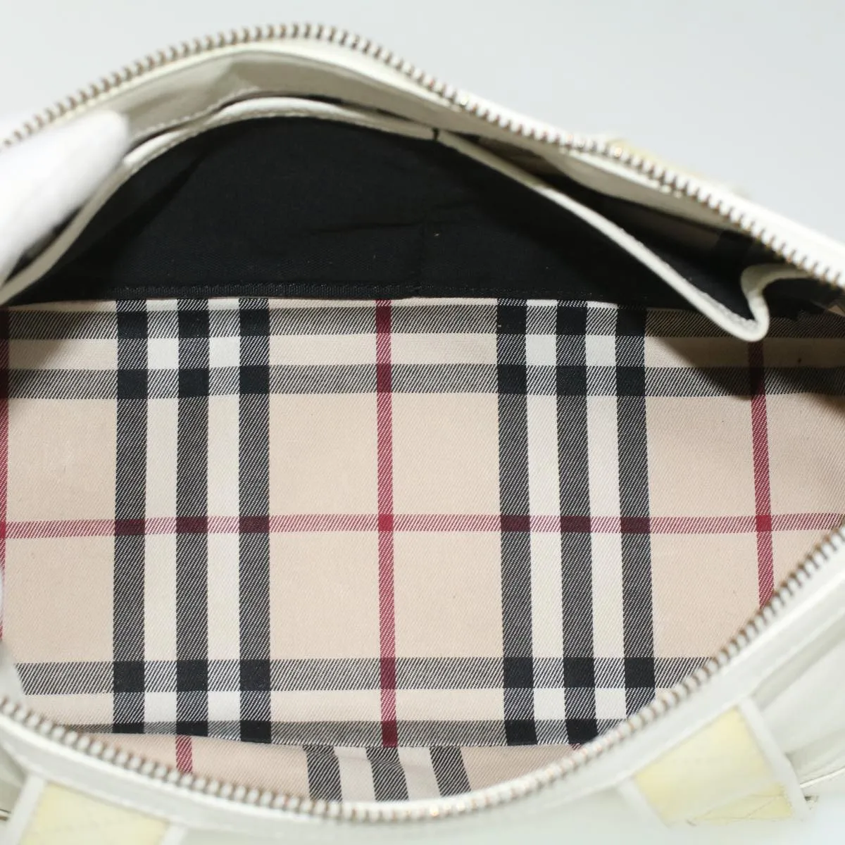 Trendy Inspired Burberry Shoulder Bag Leather White Auth Am3357