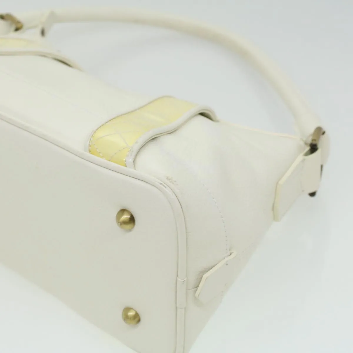 Trendy Inspired Burberry Shoulder Bag Leather White Auth Am3357