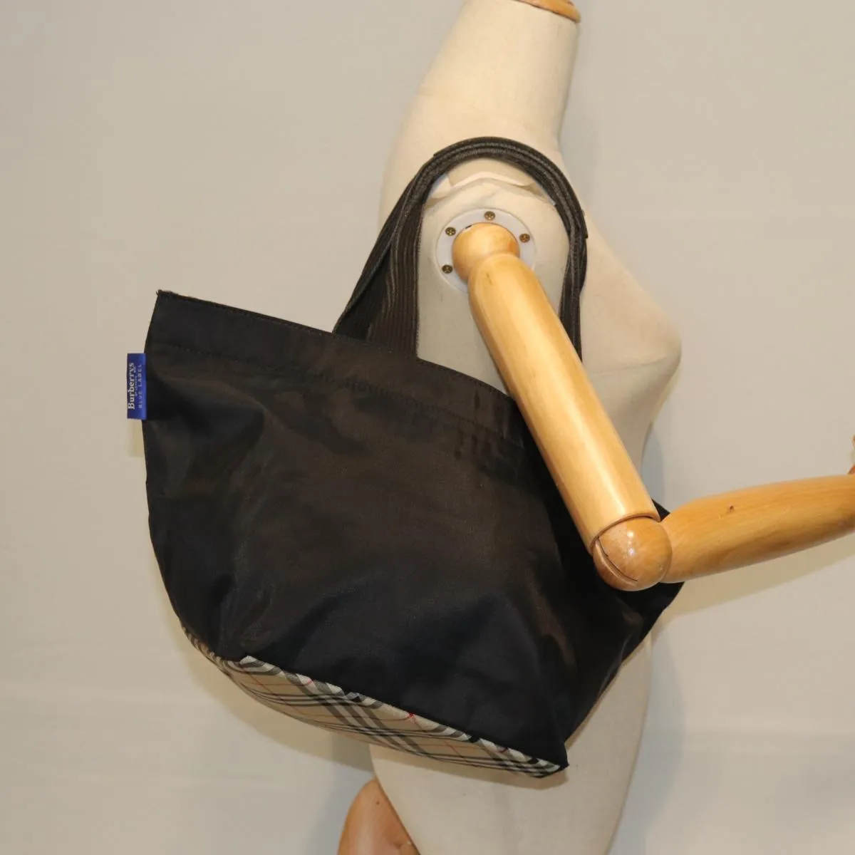 Trendy Inspired Burberryss Nova Check Blue Label Tote Bag Nylon Black Auth Yk12675