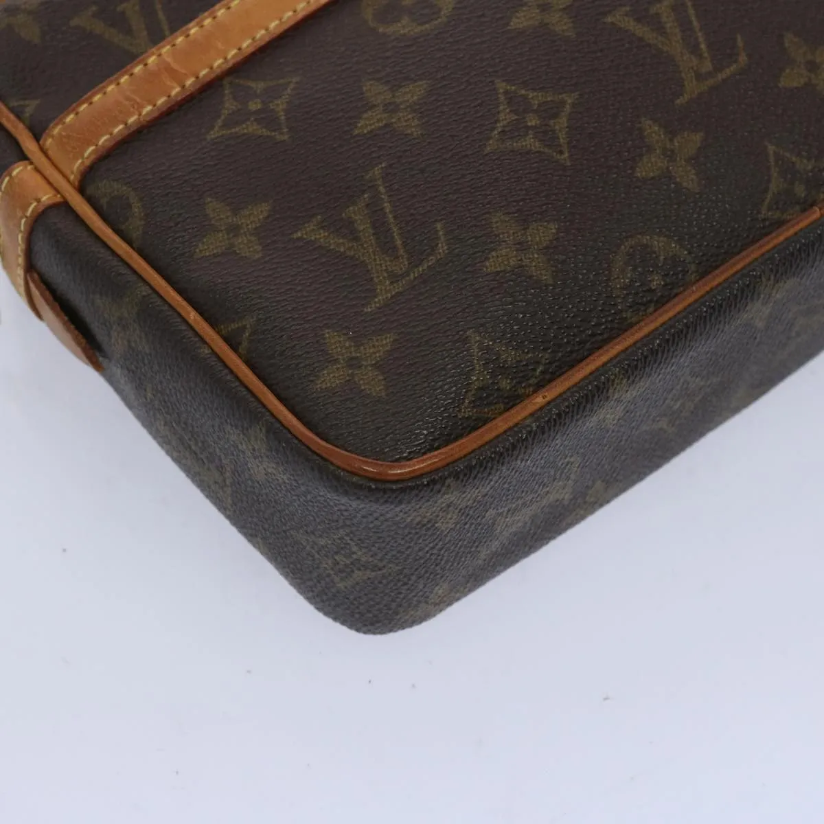 Trendy Inspired Louis Vuitton Compiegne 23 Clutch Bag