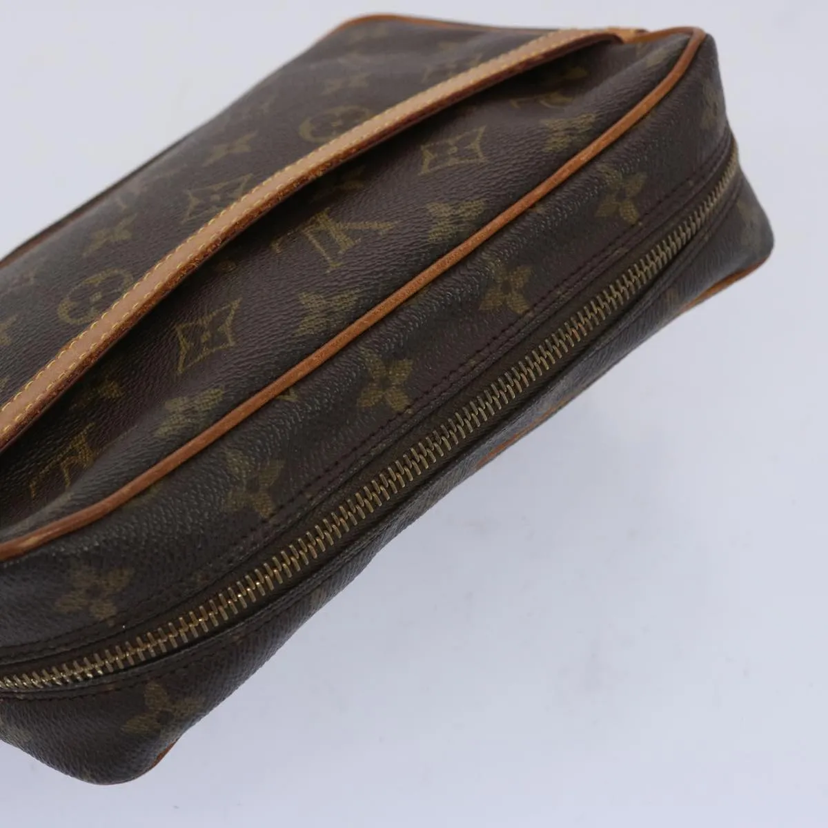 Trendy Inspired Louis Vuitton Compiegne 23 Clutch Bag