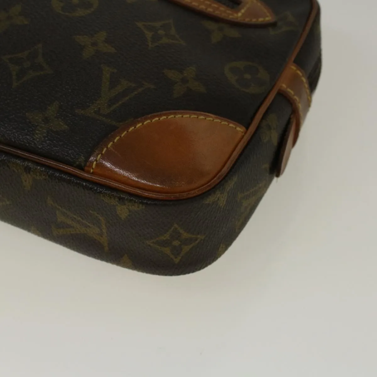 Trendy Inspired Louis Vuitton Marly Dragonne Clutch Bag
