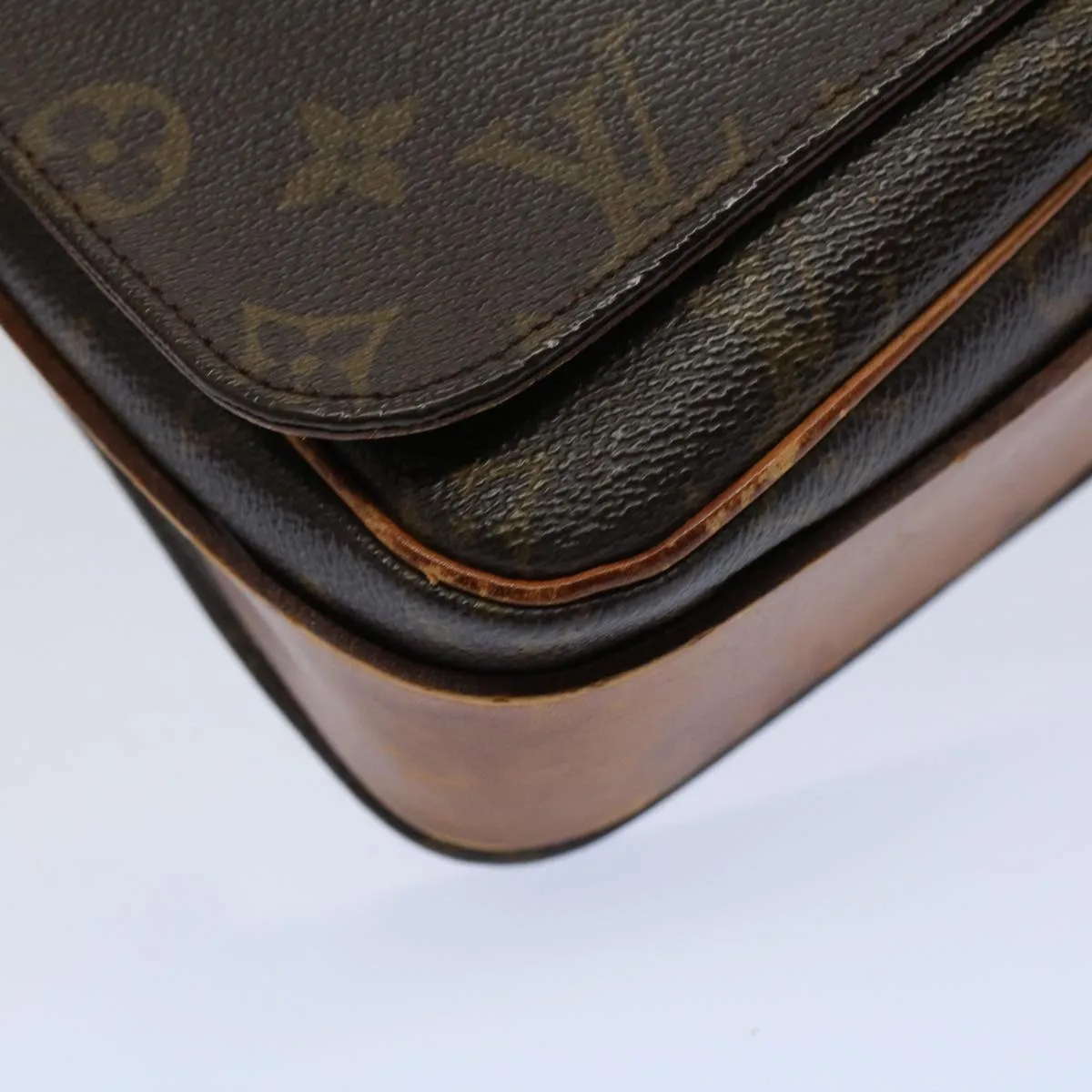 Trendy Inspired Louis Vuitton Monogram Cartouchiere Gm Shoulder Bag M51252 Lv Auth Bs9772