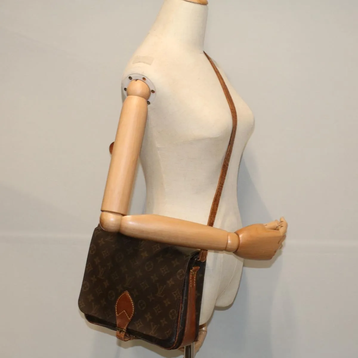 Trendy Inspired Louis Vuitton Monogram Cartouchiere Gm Shoulder Bag M51252 Lv Auth Bs9772