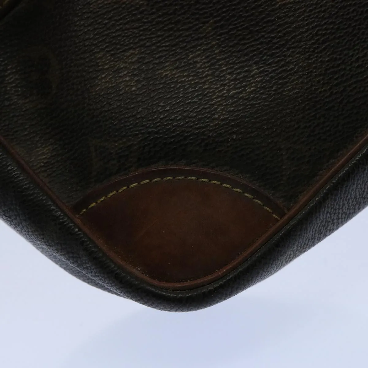 Trendy Inspired Louis Vuitton Monogram Compiegne 28 Clutch Bag M51845 Lv Auth Bs10569