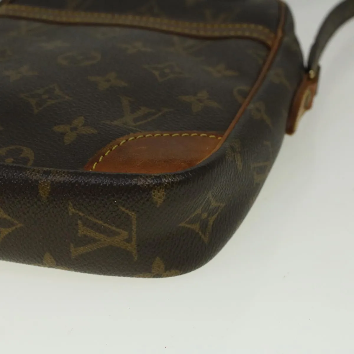 Trendy Inspired Louis Vuitton Monogram Danube Shoulder Bag M45266 Lv Auth Bs9404