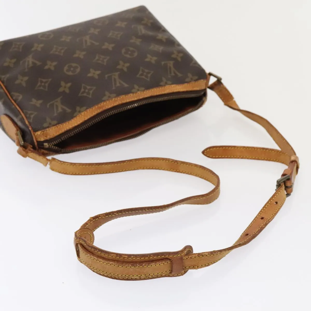 Trendy Inspired Louis Vuitton Monogram Tulle Lee Shoulder Bag M51348 Lv Auth Bs17394