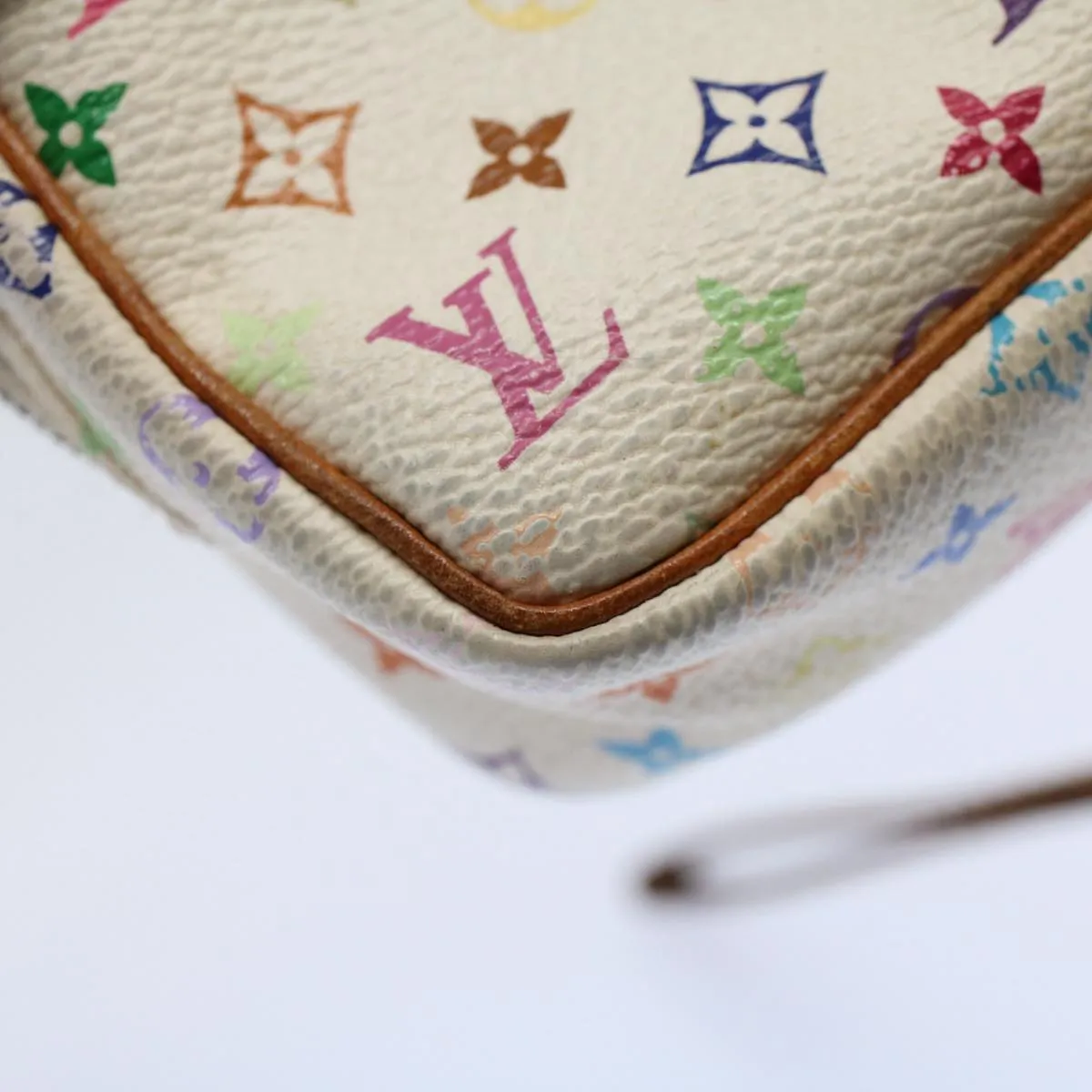 Trendy Inspired Louis Vuitton Wapity Clutch Bag