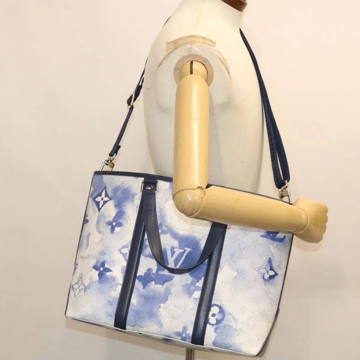 Trendy Inspired Louis Vuitton Weekend Pm Tote
