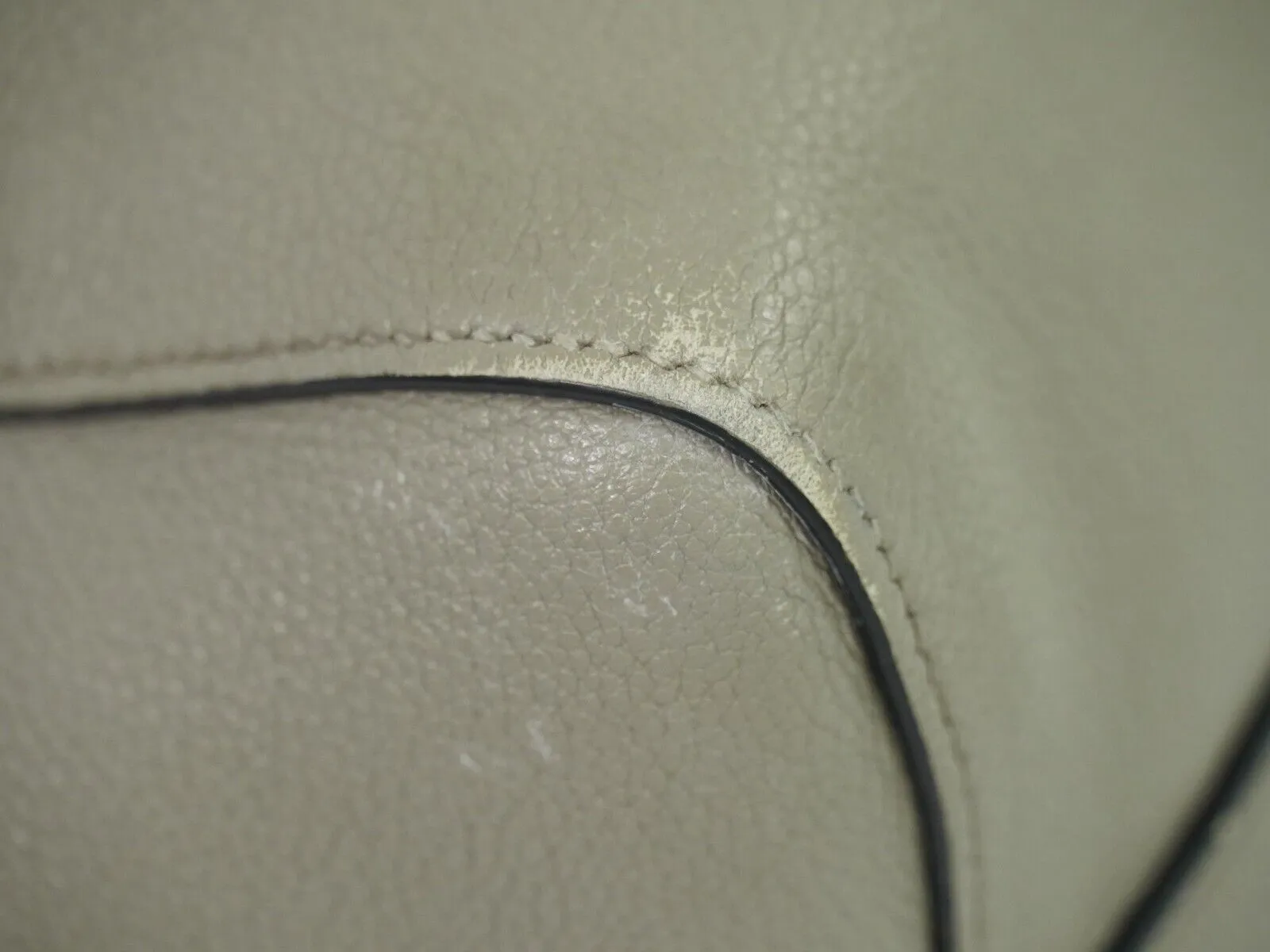 Trendy Inspired Prada Vitello Handbag