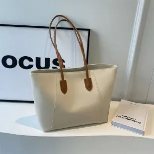 Wholesale Large Capacity Commuter Autumn/Winter Versatile Simple Shoulder Bags