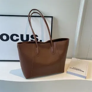 Wholesale Large Capacity Commuter Autumn/Winter Versatile Simple Shoulder Bags