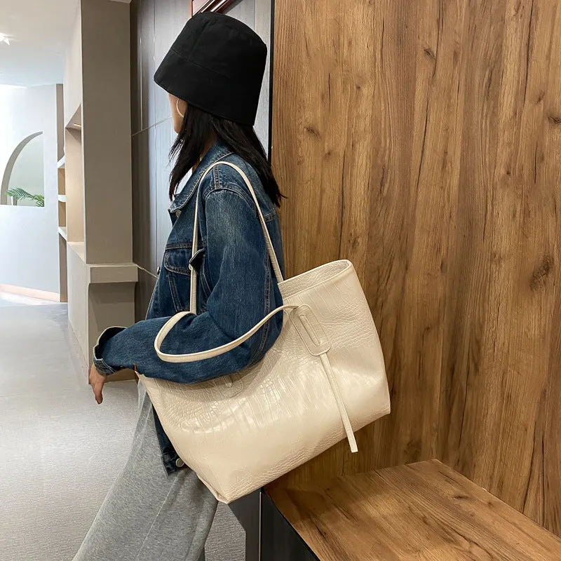 Wholesale Simple Large Capacity Trendy Fashion Versatile Internet Celebrity Handbill Shoulder Bags