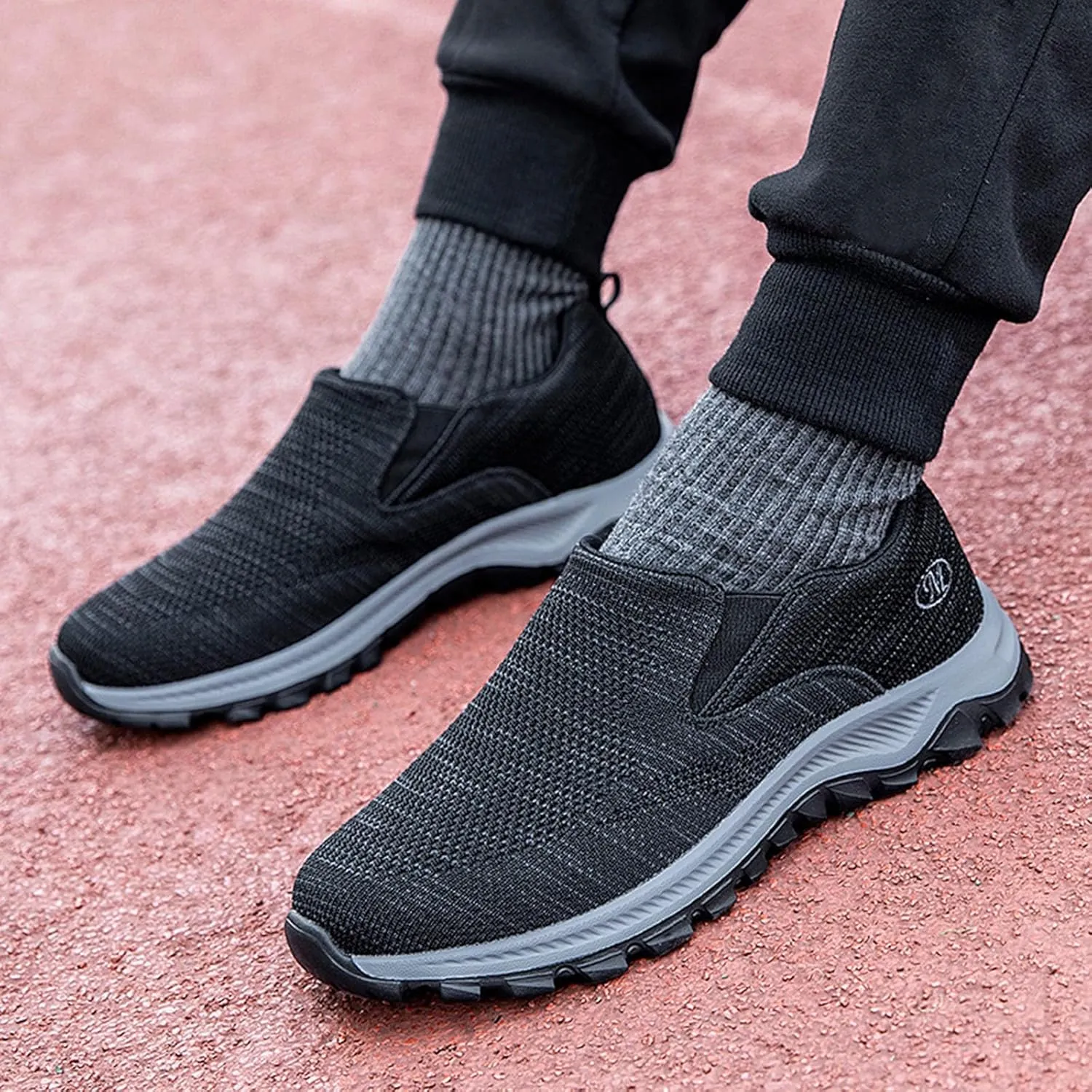 Women's Slip on Walking Shoes Dressy Knitted Non Slip Vintage Wide Running Shoes Breathable Mesh Sports Workout Tennis Shoes Fashion Lace Up Sneakers