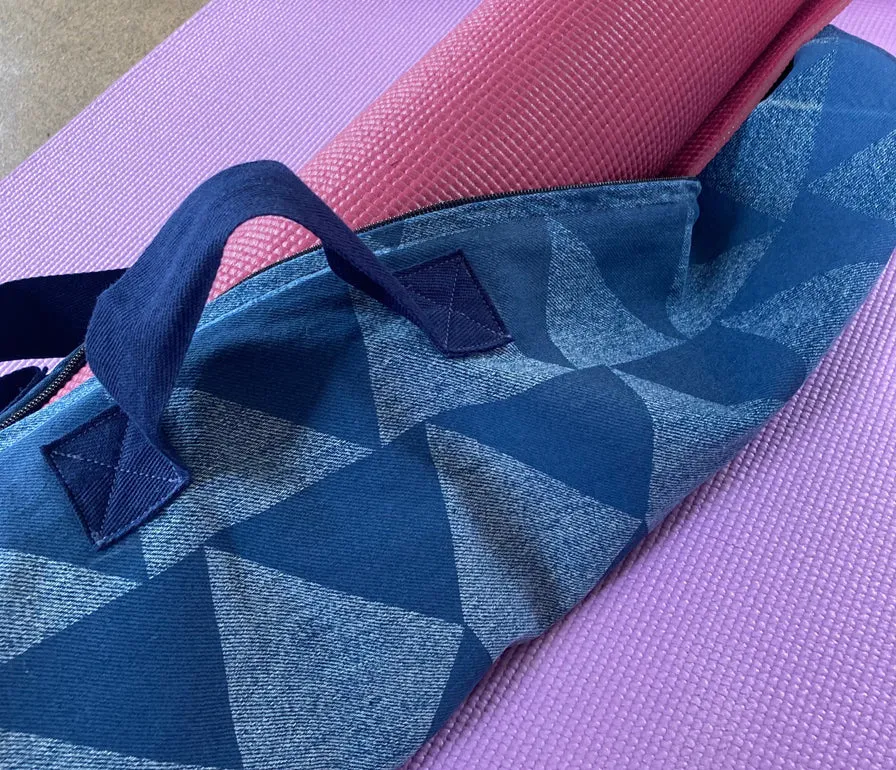 Yoga mat bag with zip